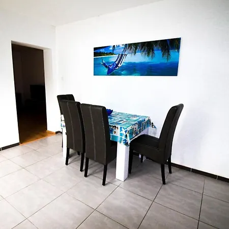 Apartament Mirno