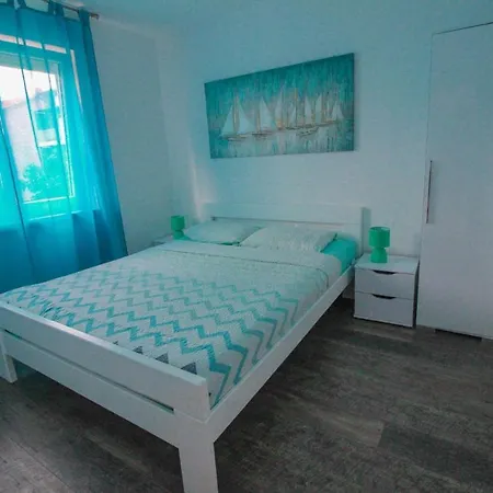 Apartment Mirno